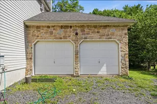 8 Bass Ct, Gouldsboro, PA 18424 - Photo 35