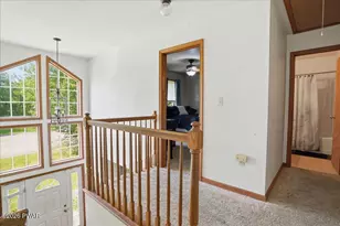 8 Bass Ct, Gouldsboro, PA 18424 - Photo 15