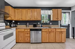 115 Gelso Ct, Hawley, PA 18428 - Photo 11