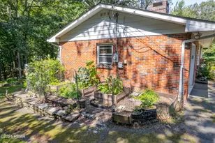 105 Redwood Rd, Milford, PA 18337 - Photo 9