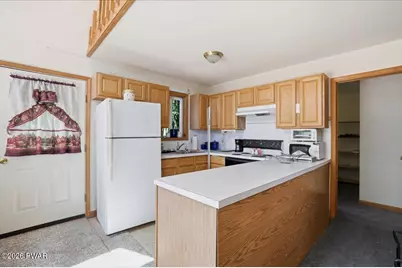129 Cherry Point Circle, Canadensis, PA 18325 - Photo 17