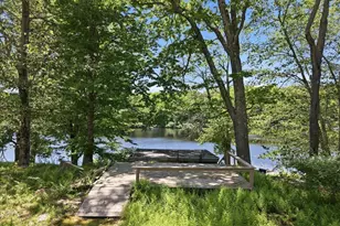 129 Cherry Point Cir, Canadensis, PA 18325 - Photo 5