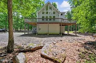 149 Rainbow Dr, Lackawaxen, PA 18435 - Photo 9