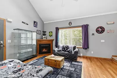 111 Grasshopper Lane, Greentown, PA 18426 - Photo 7