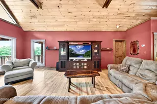 61 Gravity Rd, Hawley, PA 18428 - Photo 7