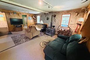 110 Blooming Grove Ln, Tafton, PA 18464 - Photo 9