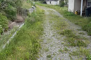 274 Hellmers Hill Rd, Equinunk, PA 18417 - Photo 5