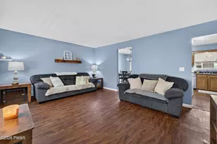 112 Partridge Ct, Dingmans Ferry, PA 18328 - Photo 11