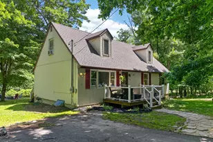 112 Partridge Ct, Dingmans Ferry, PA 18328 - Photo 1