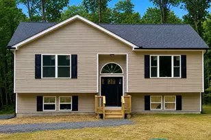 119 Almond Ct, Milford, PA 18337 - Photo 1