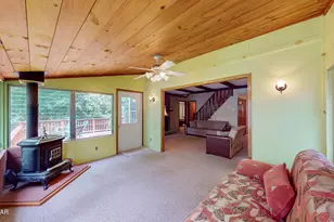 153 Mountain Lake Dr, Dingmans Ferry, PA 18328 - Photo 17