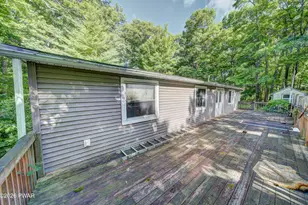 119 Galahad Rd, Greeley, PA 18425 - Photo 25