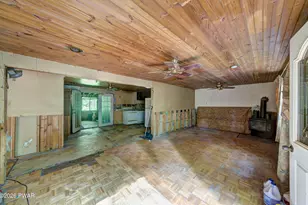 119 Galahad Rd, Greeley, PA 18425 - Photo 7