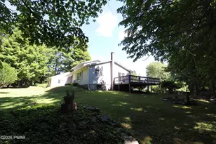 131B Hilltop Rd, Newfoundland, PA 18445 - Photo 7