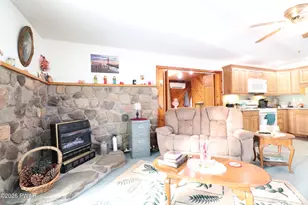 131B Hilltop Rd, Newfoundland, PA 18445 - Photo 27