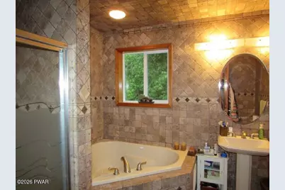 386 Wild Acres Drive, Dingmans Ferry, PA 18328 - Photo 21