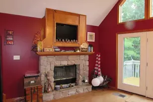 386 Wild Acres Dr, Dingmans Ferry, PA 18328 - Photo 9