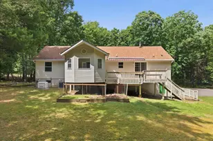 18 Holiday Dr, Hawley, PA 18428 - Photo 55
