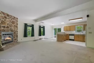 140 Whippoorwill Dr, Bushkill, PA 18324 - Photo 5