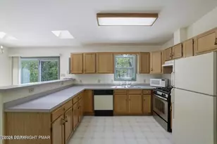 140 Whippoorwill Dr, Bushkill, PA 18324 - Photo 7