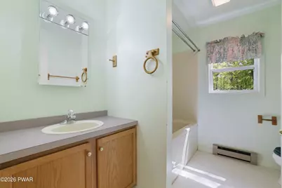 140 Whippoorwill Drive, Bushkill, PA 18324 - Photo 11