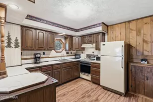 1004 Woodstone Rd, Newfoundland, PA 18445 - Photo 19