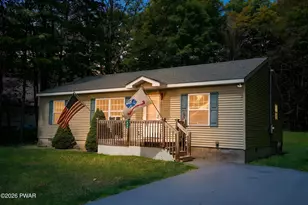 1066 Shadylane Dr, Newfoundland, PA 18445 - Photo 3