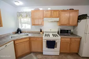 1066 Shadylane Dr, Newfoundland, PA 18445 - Photo 15