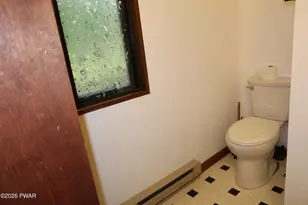 804 Wagoner Pl, Hawley, PA 18428 - Photo 23