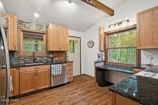 177 Jay Rd, Effort, PA 18330 - Photo 3