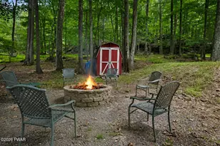 110 E Shore Dr, Hawley, PA 18428 - Photo 3