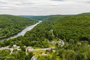 696 Pennsylvania 590, Lackawaxen, PA 18435 - Photo 33