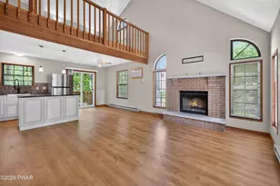 110 Ledge View Dr, Hawley, PA 18428 - Photo 11