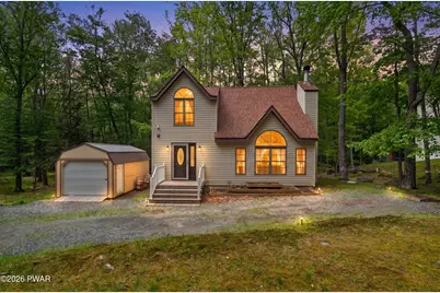 110 Ledgeview Drive, Hawley, PA 18428 - Photo 1