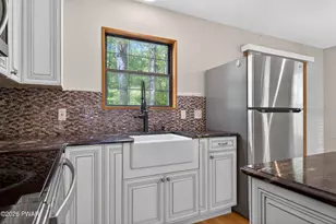 110 Ledge View Dr, Hawley, PA 18428 - Photo 27