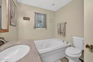 163 N Lake Dr, Dingmans Ferry, PA 18328 - Photo 17