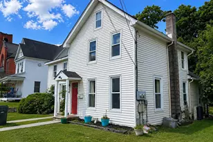 302 Chestnut Ave, Hawley, PA 18428 - Photo 3