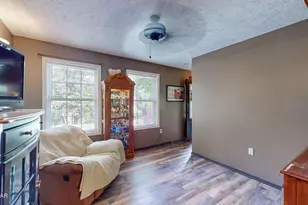 195 Marcel Dr, Dingmans Ferry, PA 18328 - Photo 11