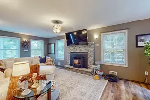 195 Marcel Dr, Dingmans Ferry, PA 18328 - Photo 17