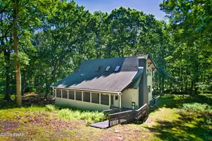 326 Gold Finch Rd, Bushkill, PA 18324 - Photo 25