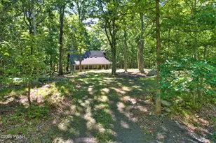 326 Gold Finch Rd, Bushkill, PA 18324 - Photo 37