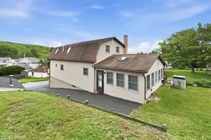 405 Marion St, Forest City, PA 18421 - Photo 3