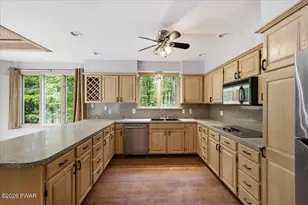 161 Fawnwood Dr, Greentown, PA 18426 - Photo 13