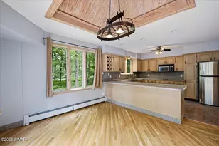 161 Fawnwood Dr, Greentown, PA 18426 - Photo 9