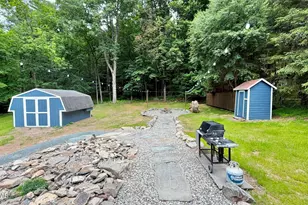 207 Highland St, Hawley, PA 18428 - Photo 25