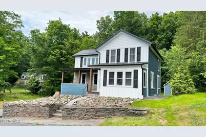 207 Highland Street, Hawley, PA 18428 - Photo 1