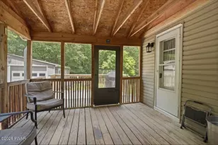 302 Dove Ct, East Stroudsburg, PA 18302 - Photo 9