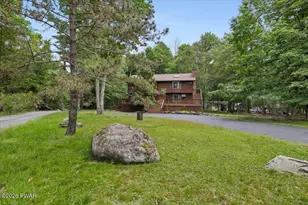 20 Kensington Rd, Hawley, PA 18428 - Photo 3