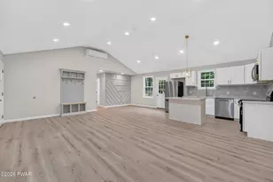 515 Hummingbird Ct, Bushkill, PA 18324 - Photo 7