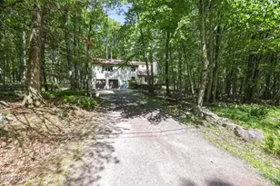339 Tink Wig Dr, Hawley, PA 18428 - Photo 3